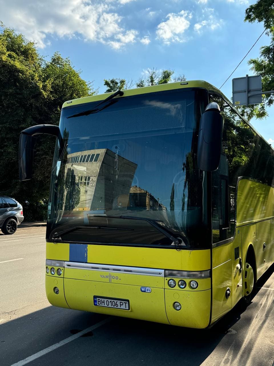 Автобус на 49 місць