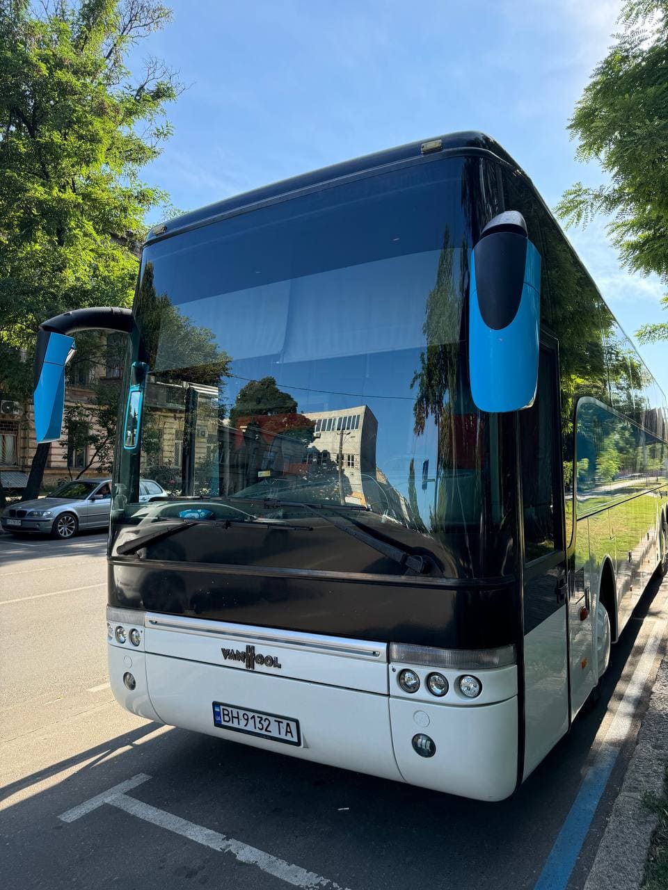 Автобус на 49 місць